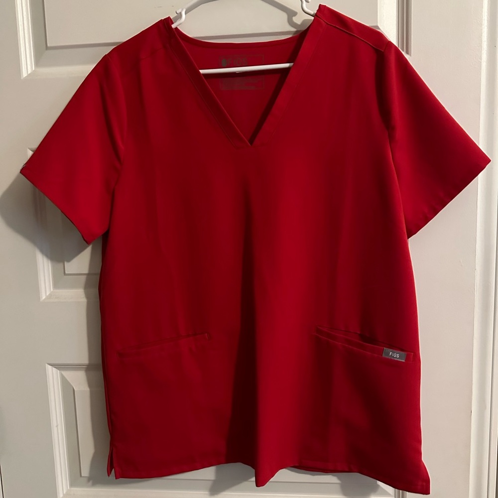 Figs L/Petite high waisted joggers and L/Casma 3 pocket top